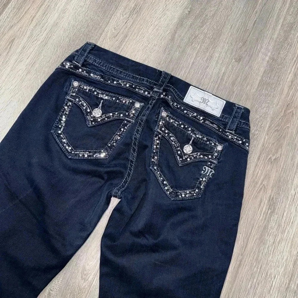 Miss Me Womens Easy Crop Denim - Picture 4 of 7